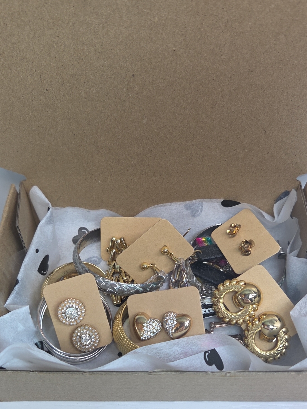 15pc Earrings In A Box